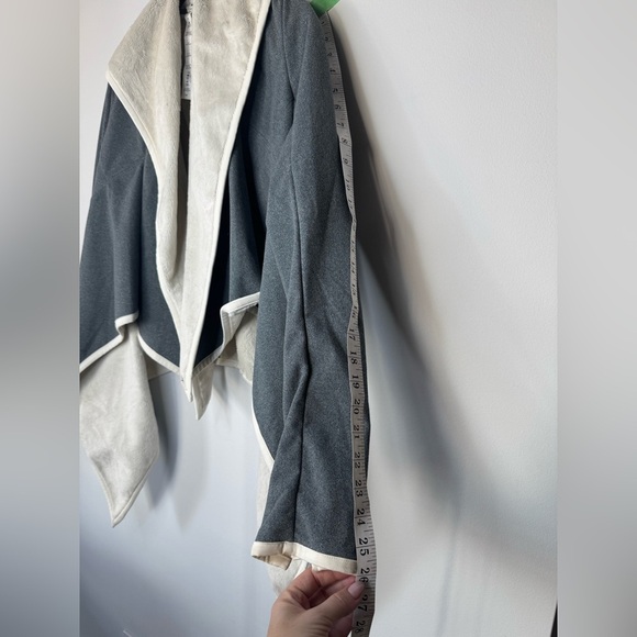 Lululemon Faux Shearling Fleece Jacket Size 6 - Picture 7 of 17